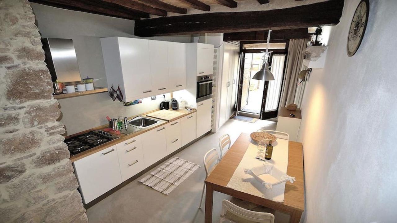 Authentic Cave House In The Heart Of The Village! Massa Marittima Buitenkant foto